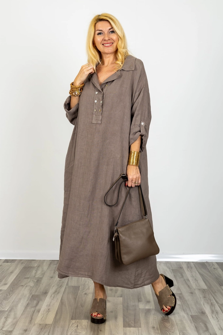 Sukienka lniana  Usseglio oversize maxi plus size fango z kołnierzykiem kieszeniami i rękawem podpinanym