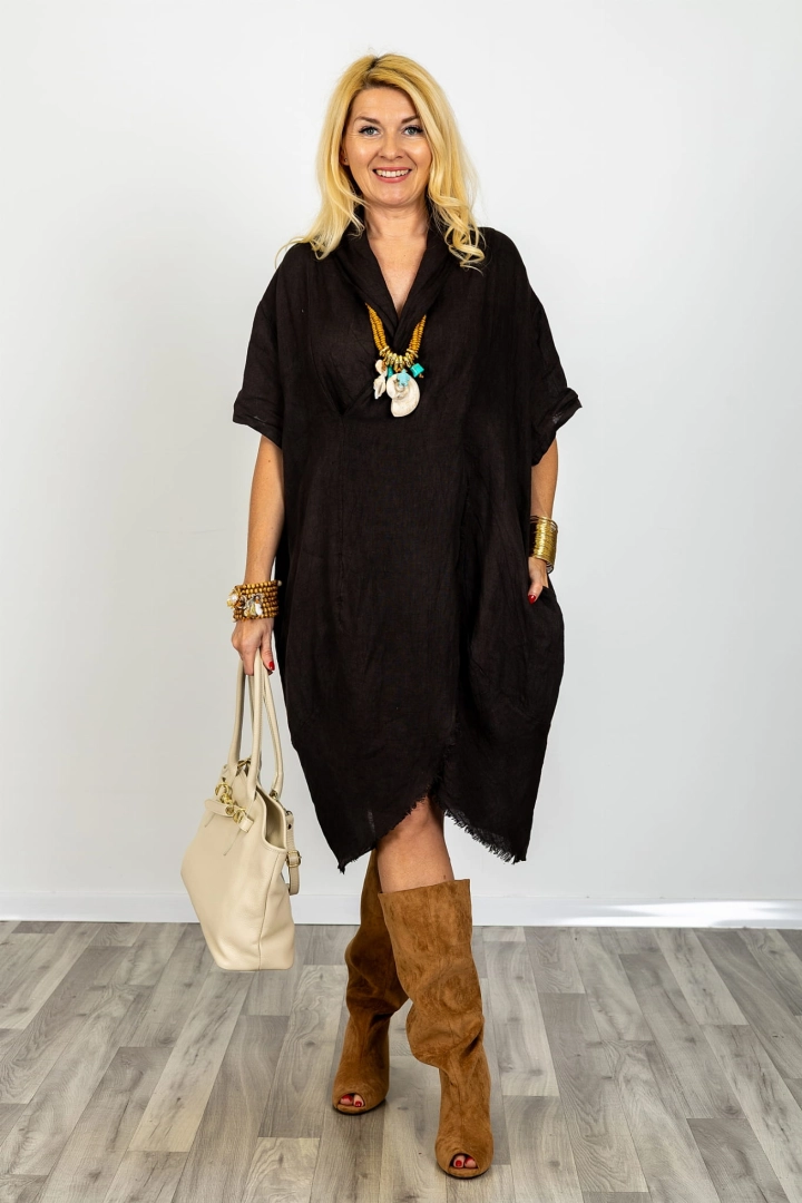 Sukienka lniana midi asymetryczna ze strzępionym dołem z kieszeniami i rękawem kimono dekoltem V kopertowym Oristano brązowa