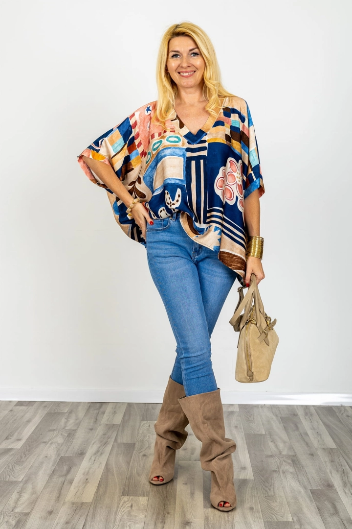 Bluzka Ustica granatowa z brązem fason oversize satynowa tkanina jedwab rękaw kimono dekolt V print