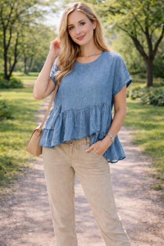 Bluzka lniana oversize Venturina denim blue z falbankami krótkim rękawem kimono i okrągłym dekoltem
