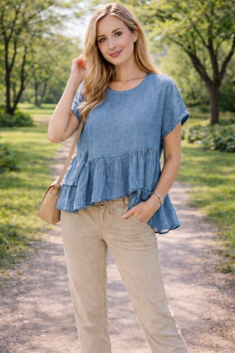 Bluzka lniana oversize Venturina denim blue z falbankami krótkim rękawem kimono i okrągłym dekoltem