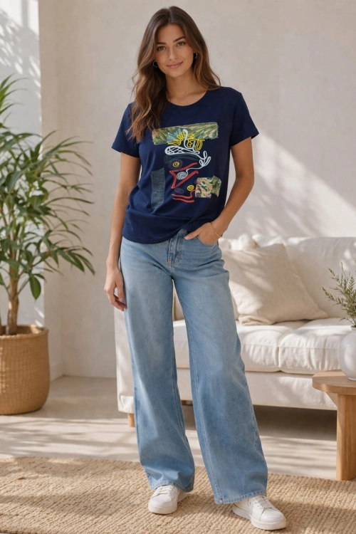T shirt damski granatowy z printem abstrakcyjnym i aplikacjami materiałowymi casual  Siderno