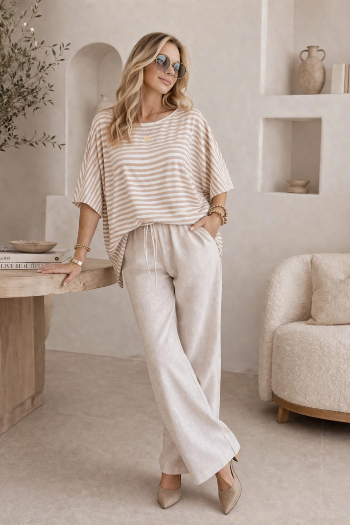 Bluzka damska oversize w paski z okrągłym dekoltem t-shirt z rękawem kimono Verona biała z beżowym