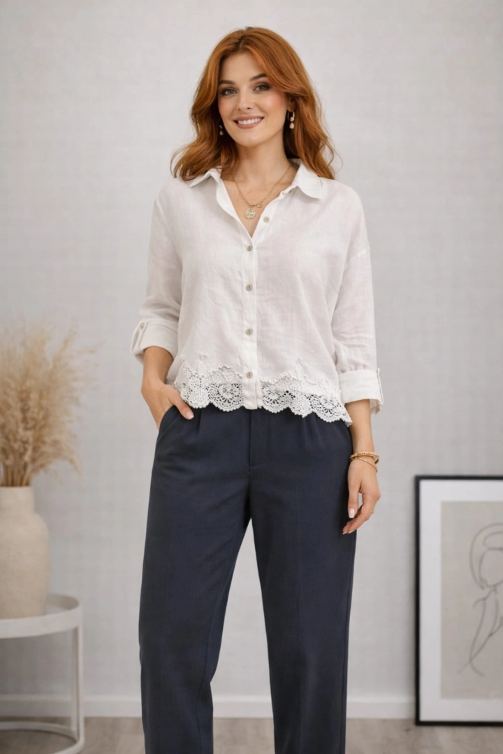 Lniana koszula damska z kołnierzykiem i długim rękawem boho z koronkowym wykończeniem  Salsitana biała