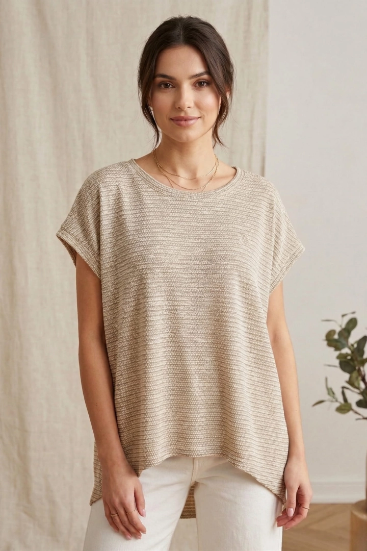 Bluzka oversize asymetryczna z krótkim rękawem okrągłym dekoltem i ozdobną srebrną nitką Casinalbo beżowa