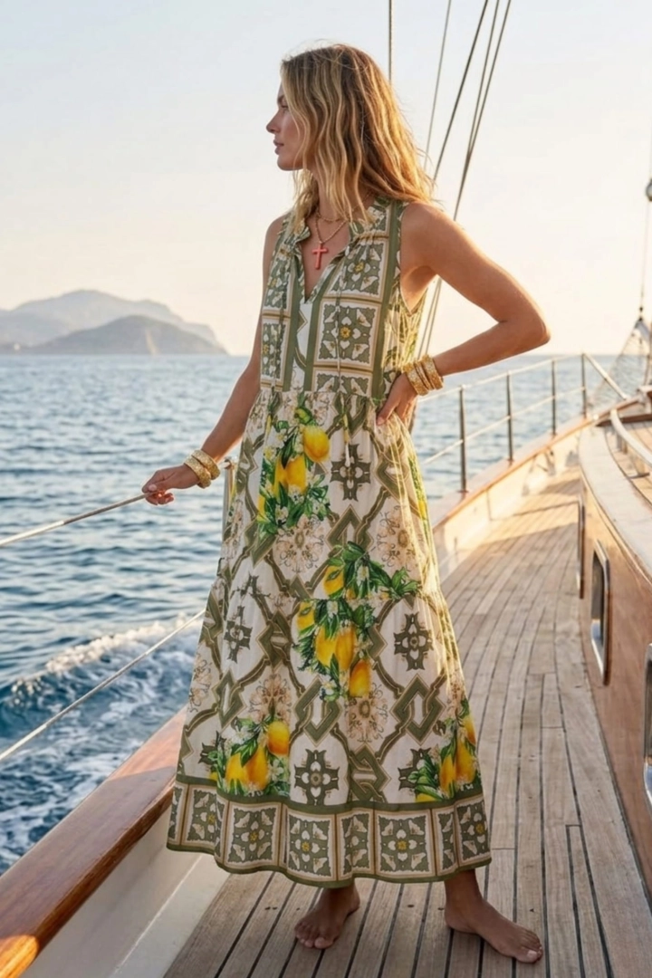 Sukienka damska Antegnate maxi khaki cytryny print rozkloszowana na szerokich ramiączkach lekka letnia