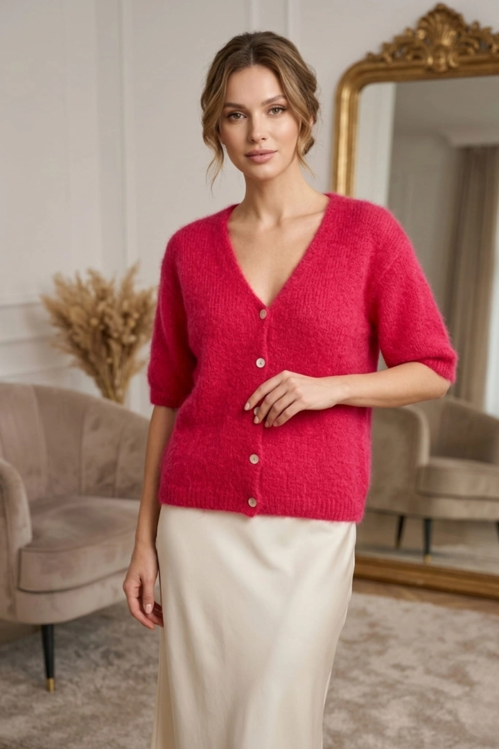 Sweterek damski Lecca fuksja na guziki z krótkim rękawem i dekoltem V lekki kardigan dzianinowy