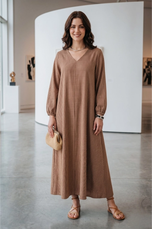 Sukienka maxi damska oversize w kratkę pomarańczowa długi rękaw styl boho Brugnetto