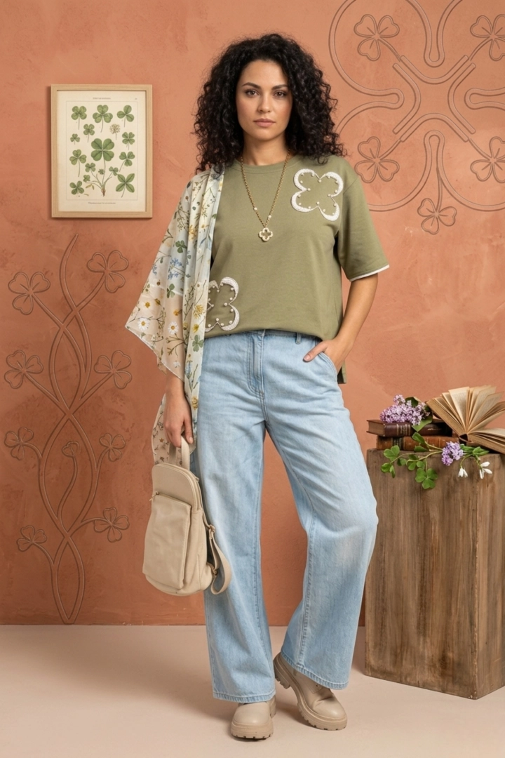 Bluzka damska khaki oversize z aplikacją kwiatową krótki rękaw styl casual Morando