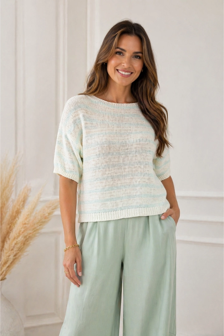 Bluzka damska lekka oversize ecru w miętowe paski z krótkim rękawem Felette