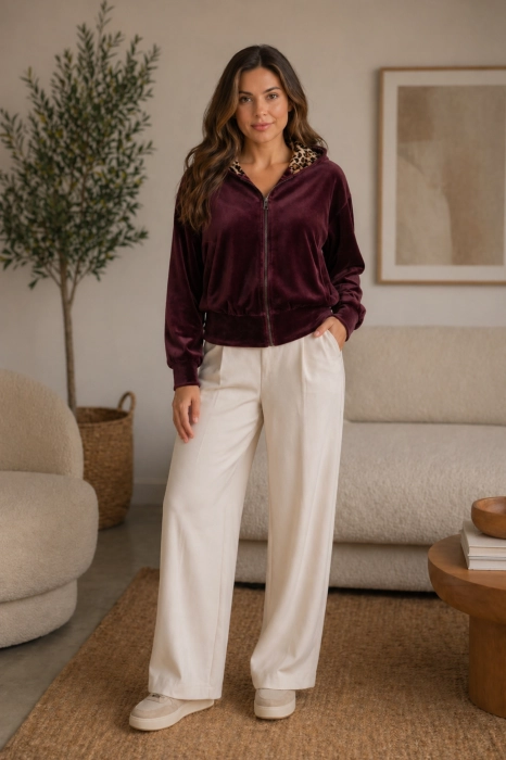 Bluza damska Arcinazzo śliwkowa welurowa rozsuwana z kapturem i kieszeniami fason luźny