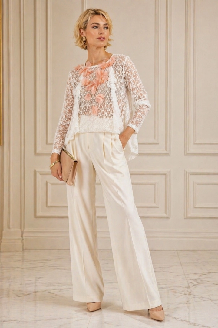 Bluzka koronkowa biała styl romantyczny z falbanką i długim rękawem Chambave