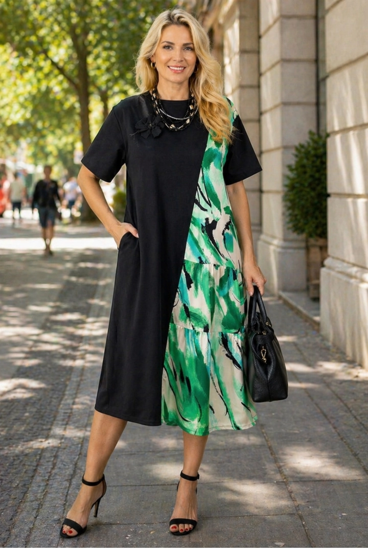 czarna sukienka midi asymetryczna z zielonym wzorem rozkloszowana krótki rękaw damska Battistocchi
