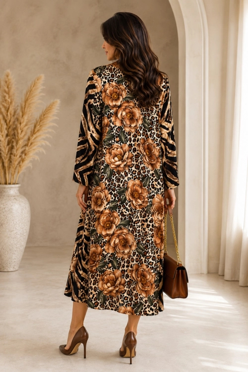 Sukienka midi oversize camelowa satynowa w zwierzęcy print i kwiaty elegancka Calcarelle