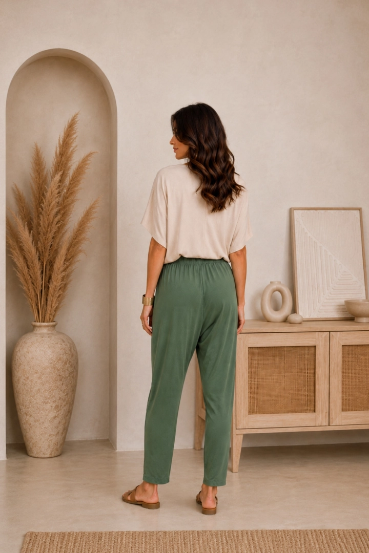 Spodnie damskie khaki baggy casual z gumką w pasie i kieszeniami Passarello