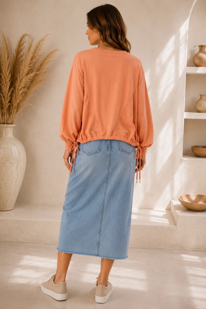 Bluza damska peach fuzz brzoskwiniowa oversize z regulowanym tyłem Tofanello