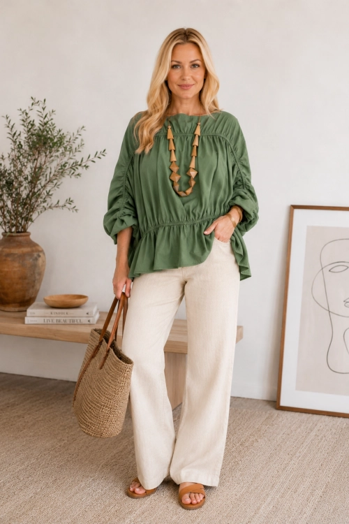 Bluzka oversize khaki z falbaną i szerokim fasonem Aquilone
