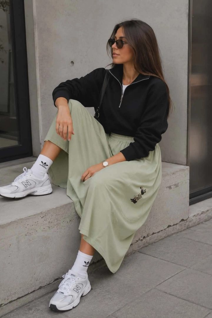 Spódnica damska maxi szałwiowa luźna na gumce z nadrukiem myszki casual styl
