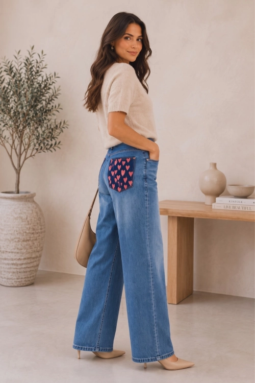 Spodnie damskie denim blue wide leg Belgiardino z ozdobną kieszonką serca