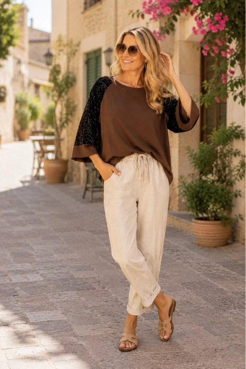 Bluza damska brązowa Pasturago cekinowa casual chic luźny krój