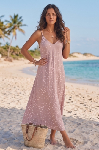 Sukienka maxi lniana pudrowo różowa boho w groszki na ramiączkach cięta ze skosu Pugnano