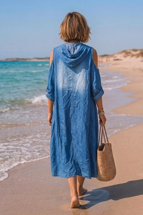 Monteliscai denim blue sukienka midi jeansowa oversize z kapturem i odkrytymi ramionami