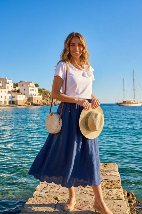 T-shirt biały damski z falbanką przy dekolcie V i krótkim rękawem Coredo