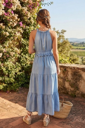 Jeansowa sukienka maxi light denim blue regulowane ramiączka wiązanie dekolt Roasio