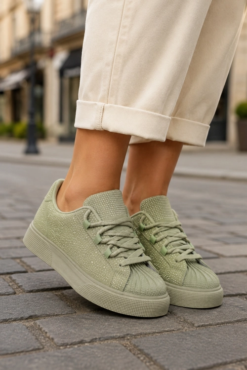 Sneakersy damskie szałwiowe z dekoracyjnym tłoczonym wzorem i błyszczącymi cyrkoniami Massimino