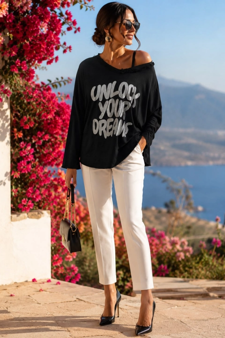 Elegancka tunika damska czarna oversize z dekoltem V ozdobiona dżetami UNLOCK YOUR DREAMS Castelseprio