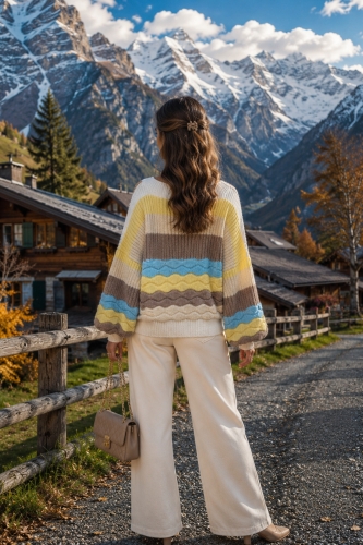 Beżowy sweter w żółte paski na guziki z wełną Piedimulera