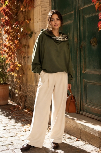 Bluza khaki oversize z kapturem asymetryczna regulacja dołu troczkiem Palanzano