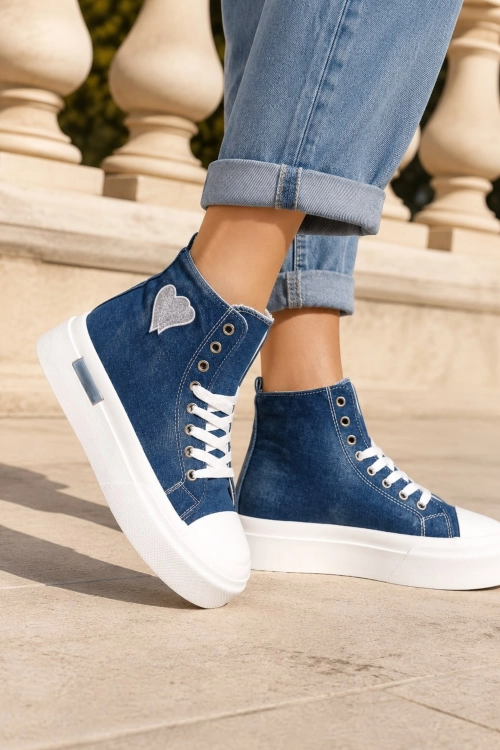 Modne trampki denim blue Dorenzia z jeansu za kostkę na wygodnej grubej podeszwie