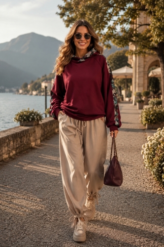 Burgundowa bluza oversize dresowa z kapturem Alella