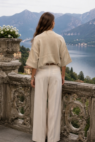Beżowa bluzka dzianinowa z koronką kimono Calabuig