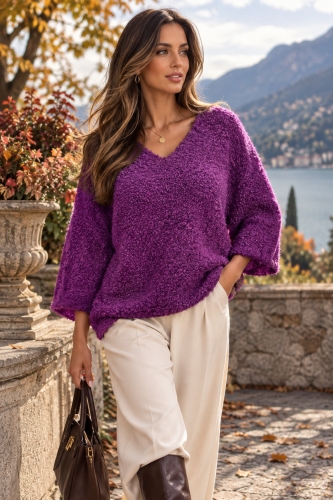 Sweter biskupi boucle oversize z dekoltem V Tesinoa