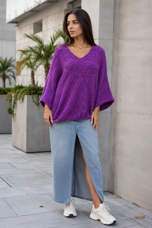 Damski sweter biskupi boucle oversize o miękkiej fakturze