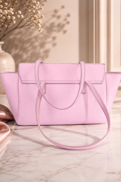 Elegancka torebka tote bag pudrowy róż ze skóry na ramię z klasycznym krojem Yespola
