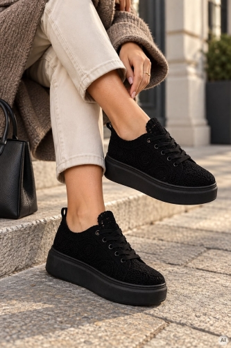 Sneakersy damskie czarne ażurowe na platformie Cambados