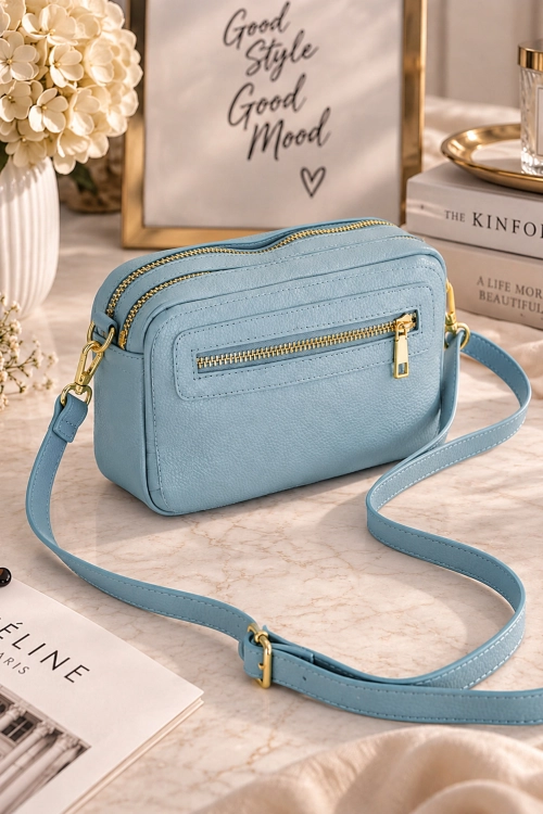 Elegancka torebka listonoszka błękitna skórzana z funkcją noszenia crossbody Benabarre