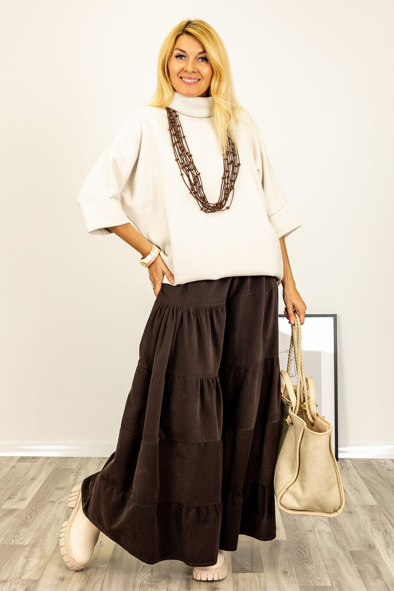 Sweter oversize rękaw kimono wywijany kołnierz Roccavivara beżowy